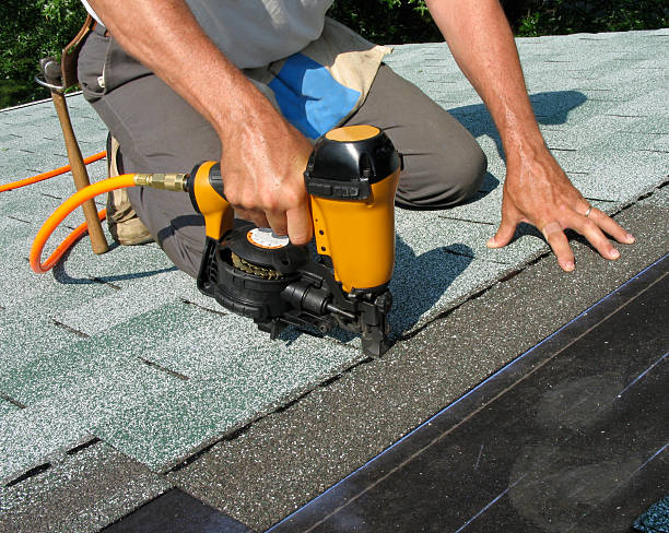 Best Flat Roof Repair Services  in Eagle Lake, WI